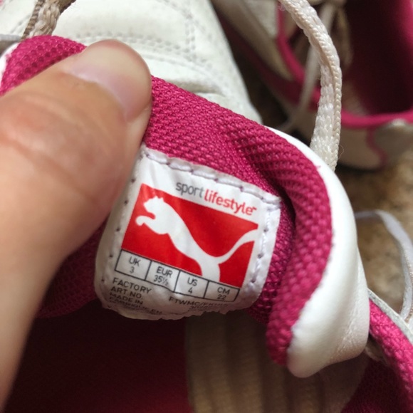 Youth size 4 puma shoes - Picture 3 of 3